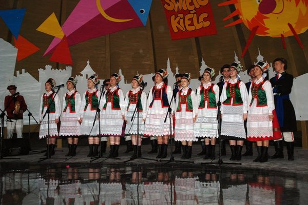 IX Ogólnopolski Festiwal Zespołów Artystycznych Wsi Polskiej - Mozaika Polskiego FolkloruFot. Mariusz Lis