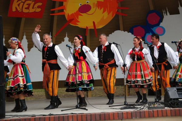 IX Ogólnopolski Festiwal Zespołów Artystycznych Wsi Polskiej - Mozaika Polskiego FolkloruFot. Mariusz Lis