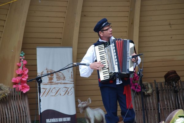 Koncert laureatów XXXVIII Buskich Spotkań z Folklorem - Jan Sepioło - III miejsce w kat. solistów-instrumentalistów w opracowaniu artystycznym
Fot. DDK WDK