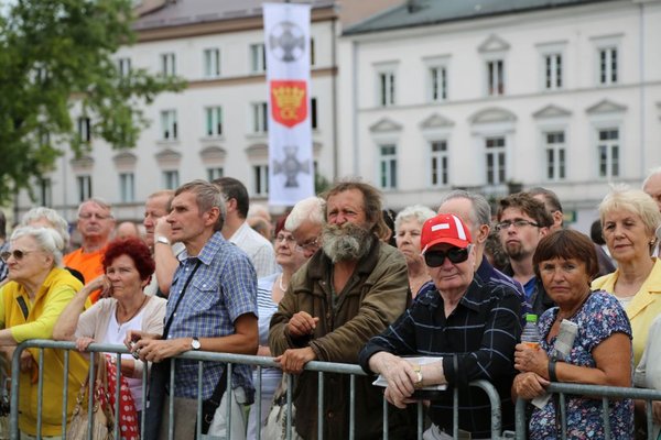 Odsłonięcie pomnika Józefa Piłsudskiego w Kielcach - fot. Małgorzata Chmiel