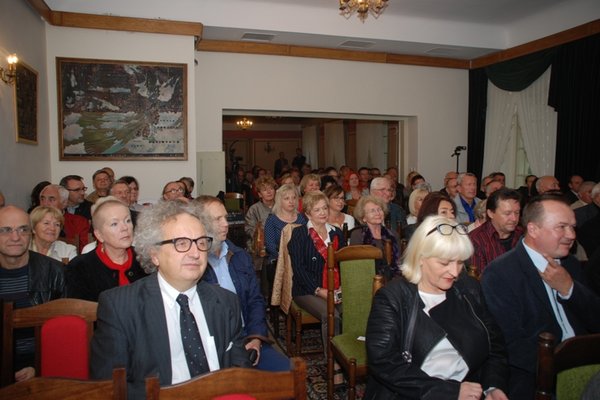 40-lecie pracy twórczej Adama Ochwanowskiego - Publiczność zgromadzona w DŚT. Fot. Agnieszka Markiton